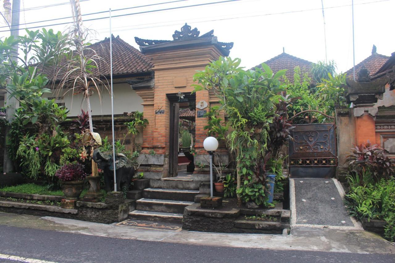 Intan Guest House Ubud Exterior foto